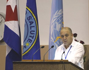 Dr. Roberto Morales Ojeda